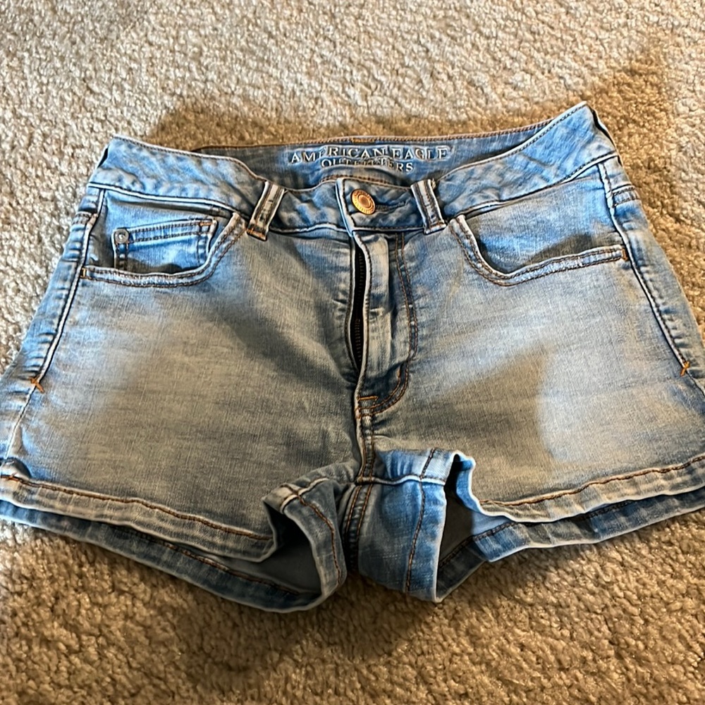 American Eagle denim short. Great condition